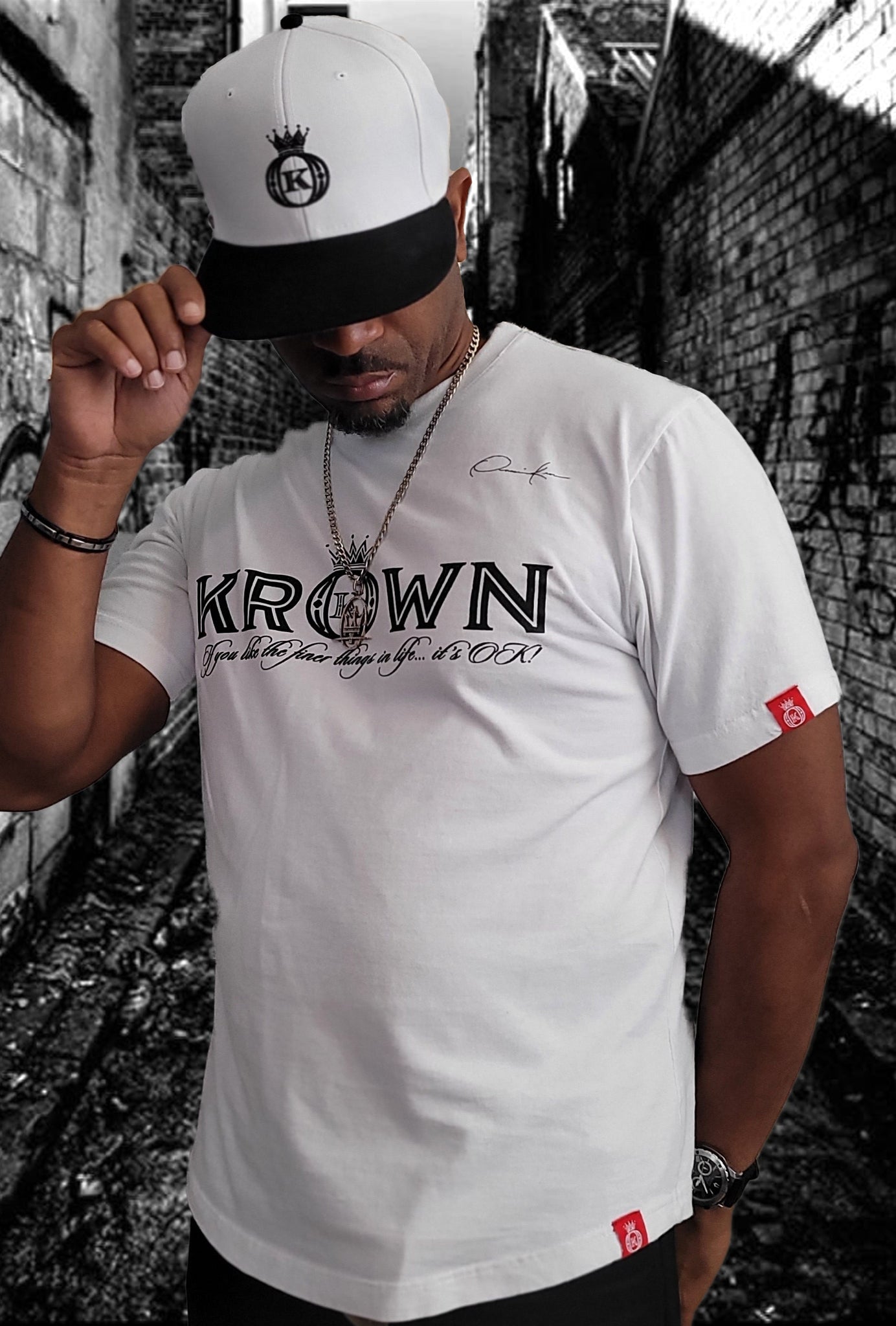 onassis krown white t-shirt & cap flagship combo