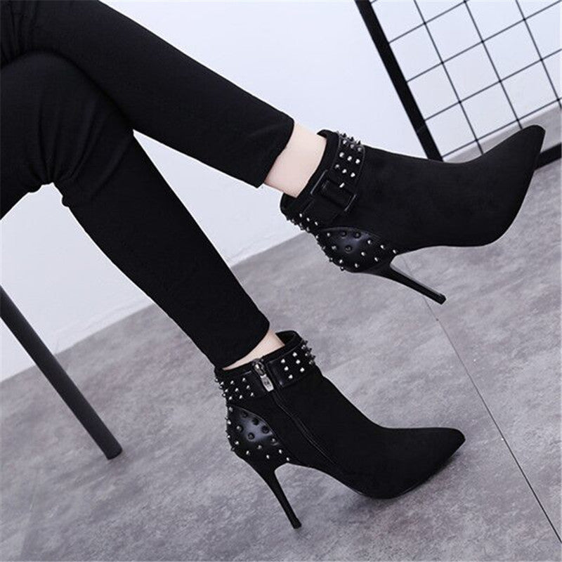 black three quarter riveted heels