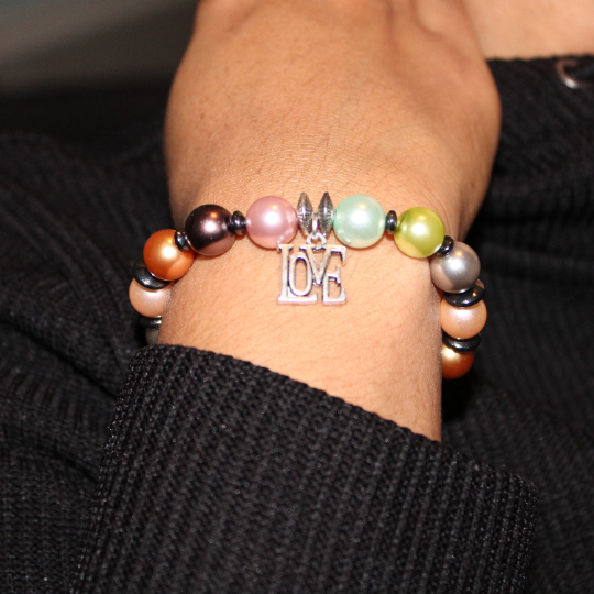 love charm pearl bead bracelet