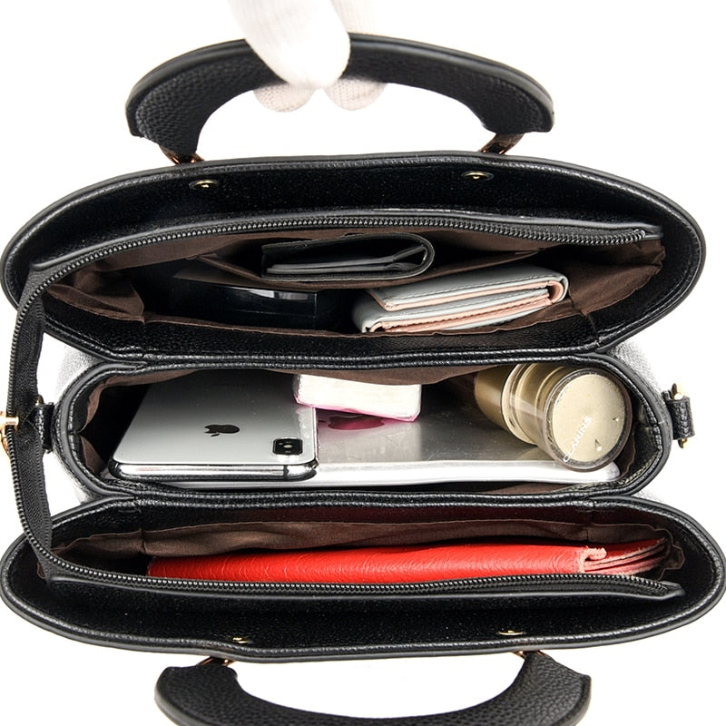 leather handbag compartments