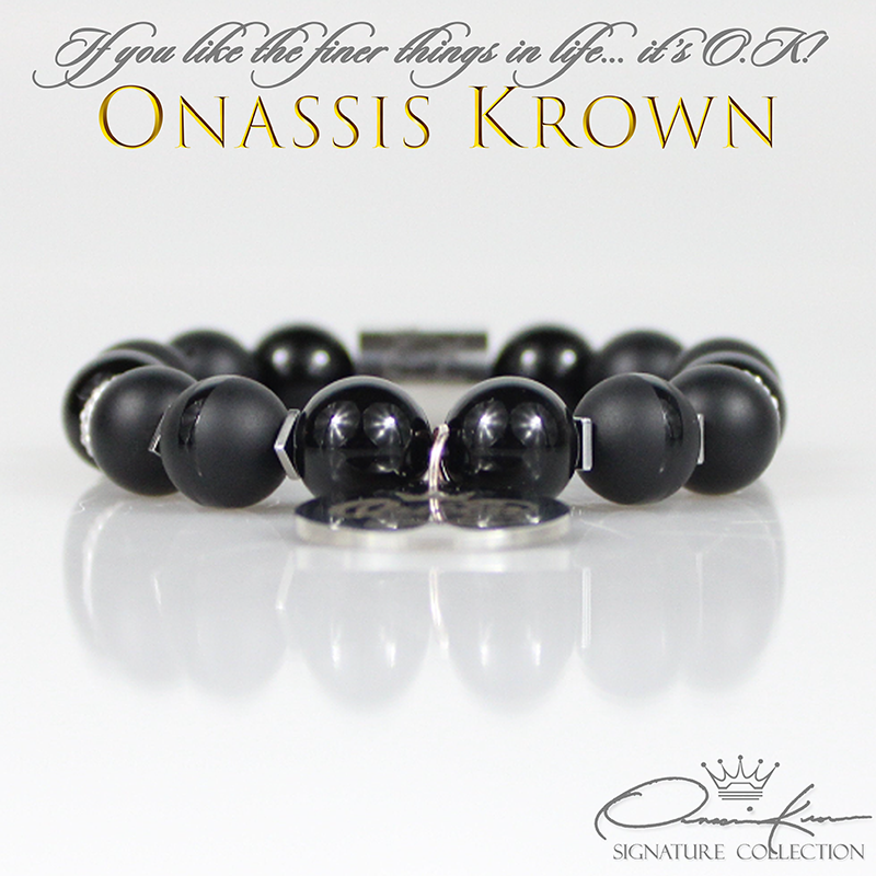 queen charm black onyx bead bracelet