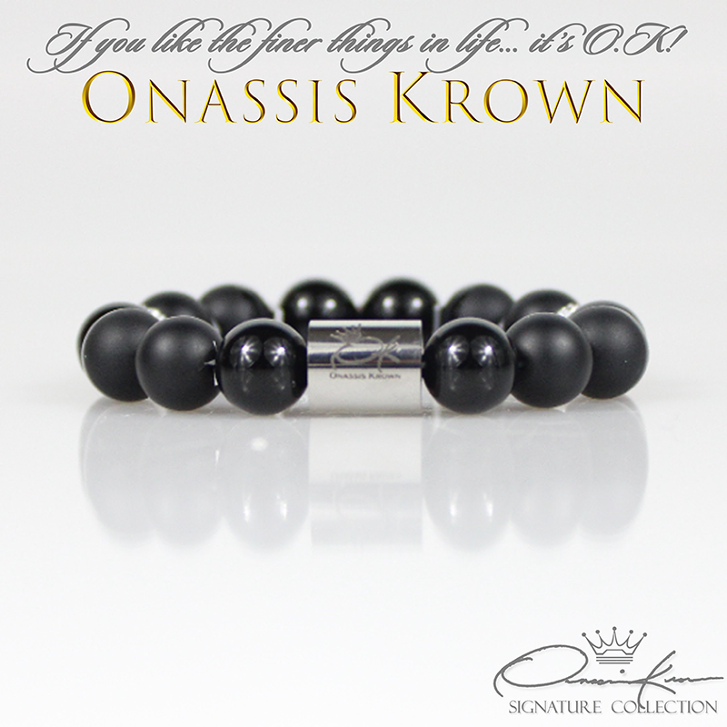 luxury queen charm black onyx bead bracelet